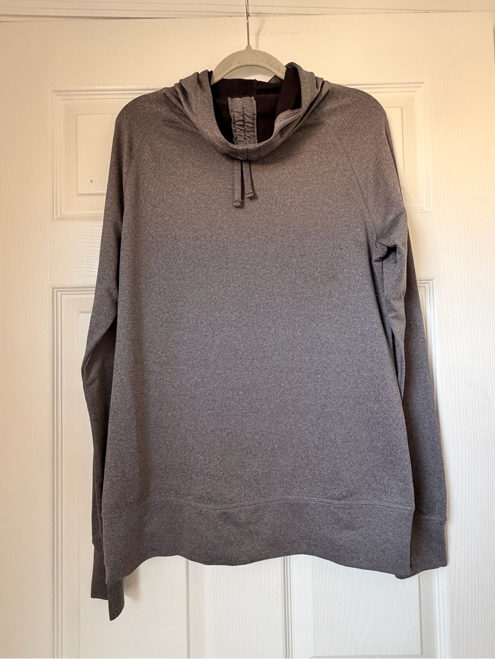 Old Navy Women’s Gray Crewneck Pullover Hoodie
